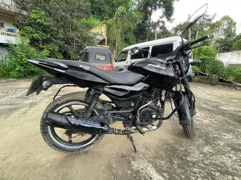 Bajaj Pulsar 180 2008