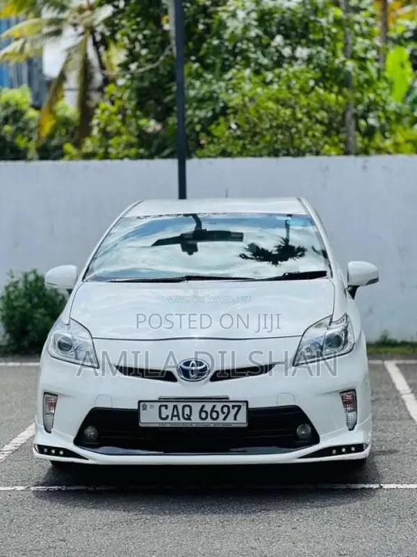 Toyota Prius 2016 Car (Used)