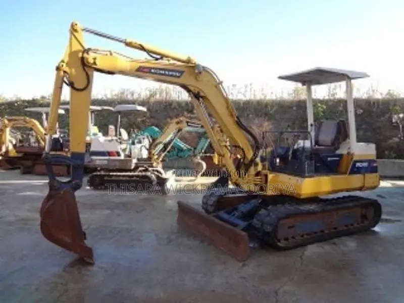 Komatsu PC 40-6 2018 Heavy-Duty (Used)