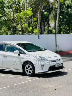 Toyota Prius 2016 Car (Used)