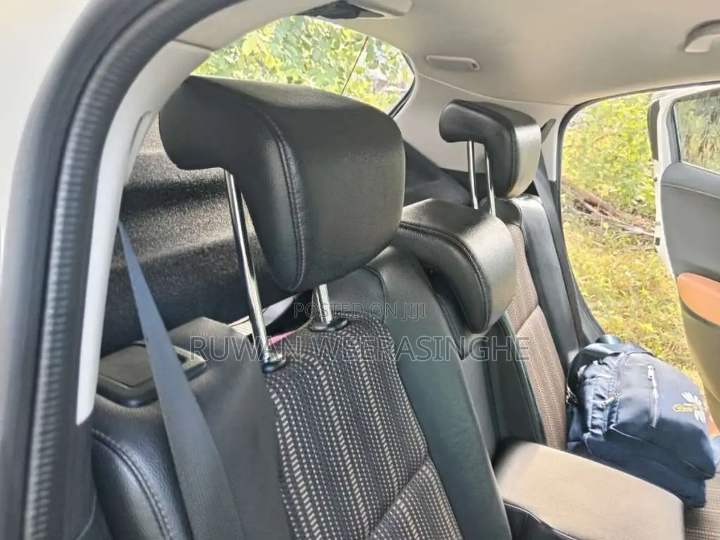 Honda Vezel 2015 SUV (Used)