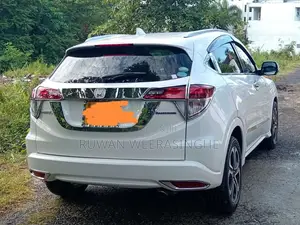 Honda Vezel 2015 SUV (Used)