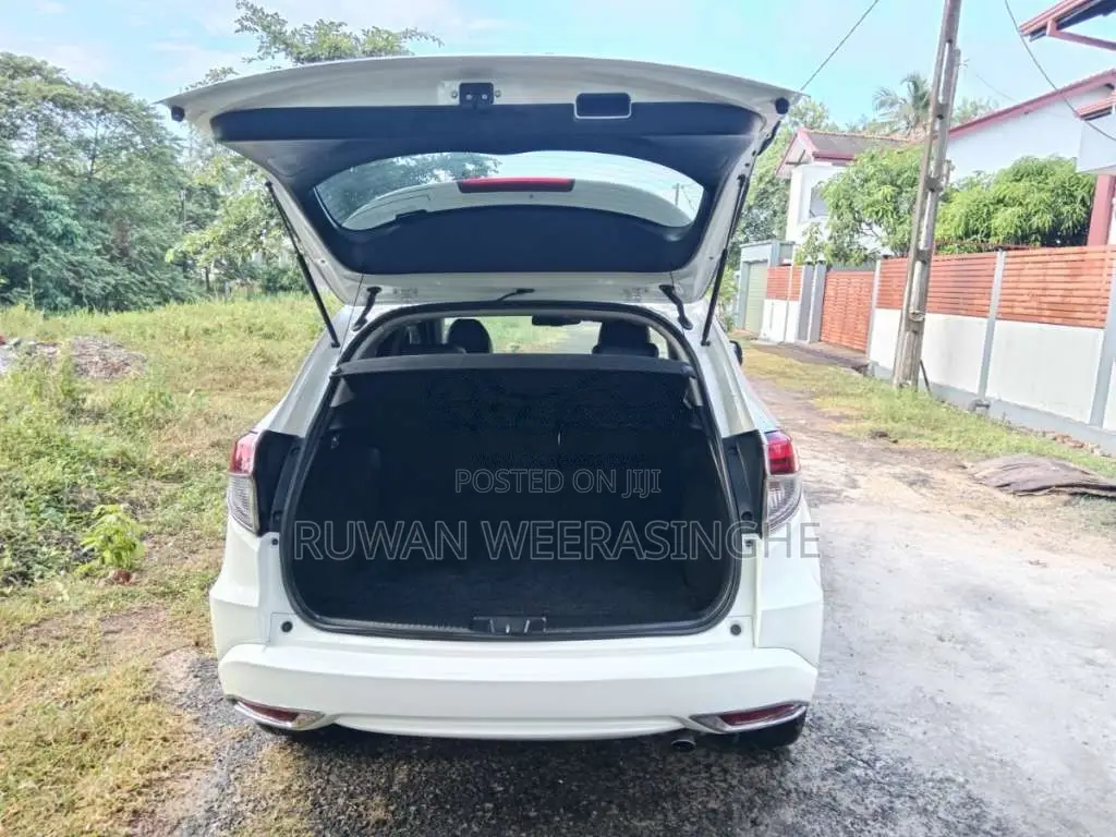 Honda Vezel 2015 SUV (Used)
