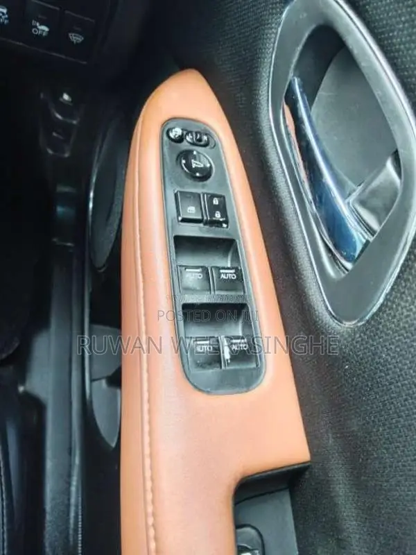 Honda Vezel 2015 SUV (Used)