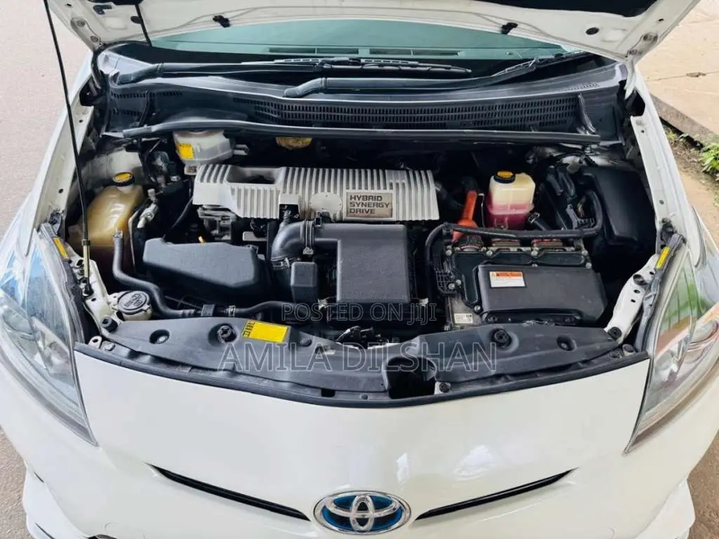 Toyota Prius 2016 Car (Used)