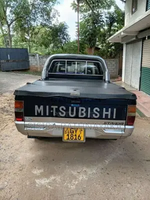 Mitsubishi Strada 1997 Pickup (Used)