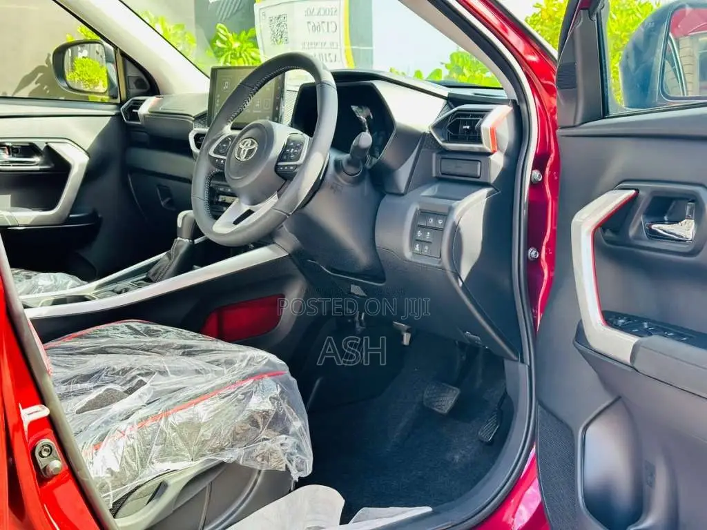 Toyota Raize Z 1000cc 2026 SUV Brand New