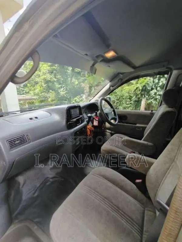 Toyota TownAce Noah Kr42 2000 Van (Used)