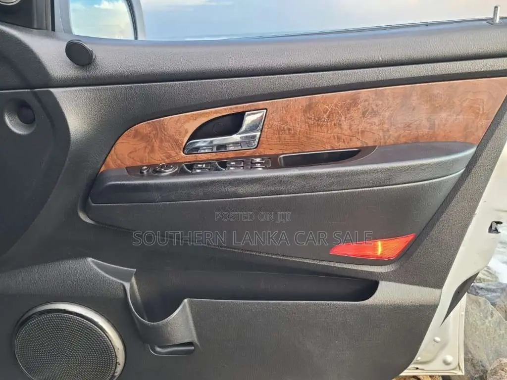 Micro Rexton 2017 SUV (Used)