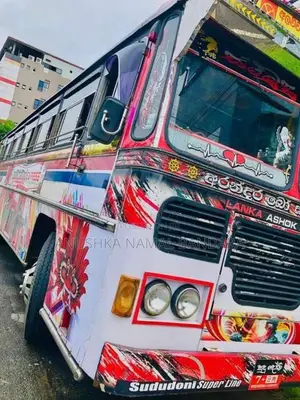 Ashok-Leyland Hino Power 2006 Bus (Used)