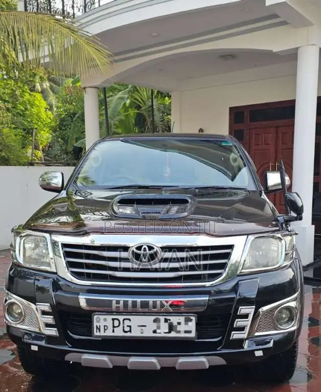 Toyota Hilux 2011 Pickup (Used)