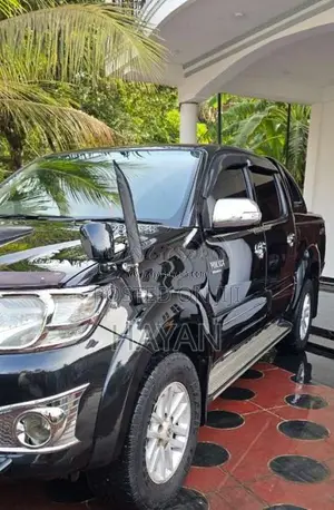 Toyota Hilux 2011 Pickup (Used)