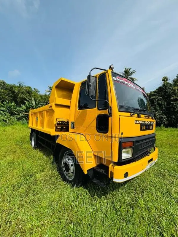 Ashok-Leyland Leyland Cargo Tipper 2012 Lorry (Used)