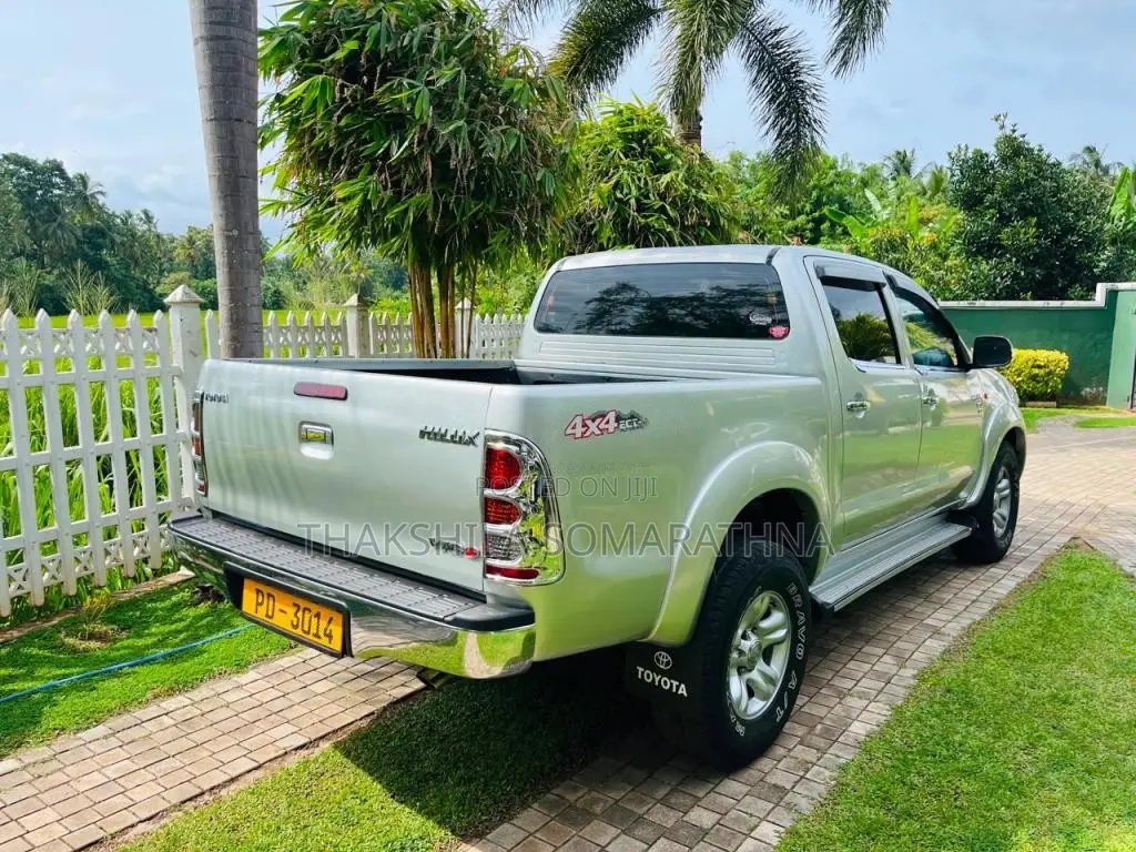 Toyota Hilux 2007 Pickup (Used)