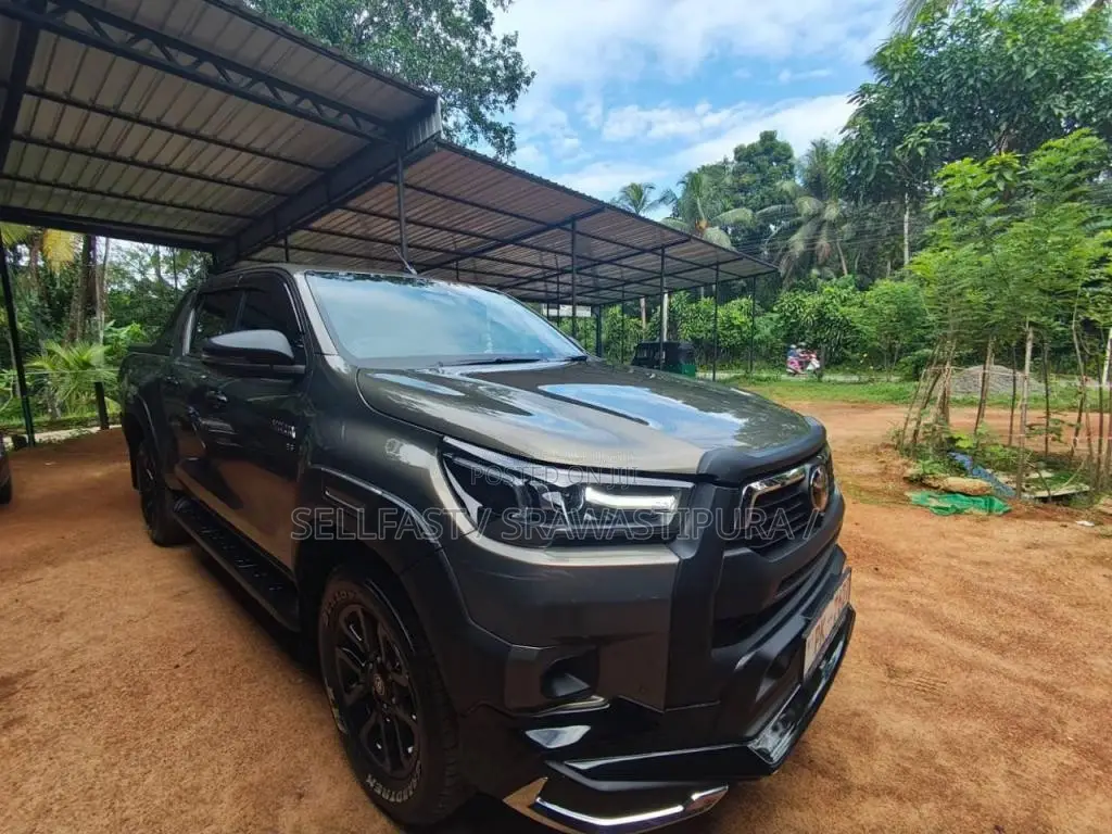 Toyota Rocco 2024 Pickup (Used)