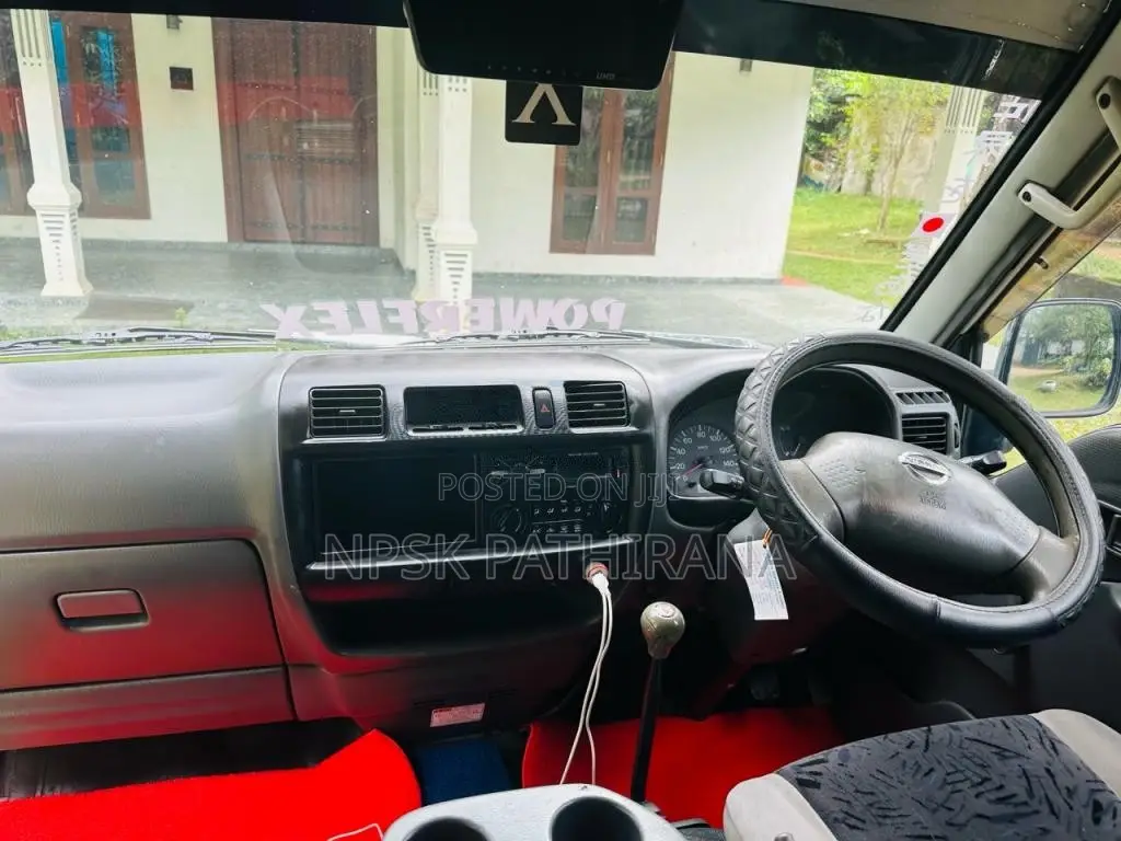 Nissan Vanette GL 2013 Van (Used)