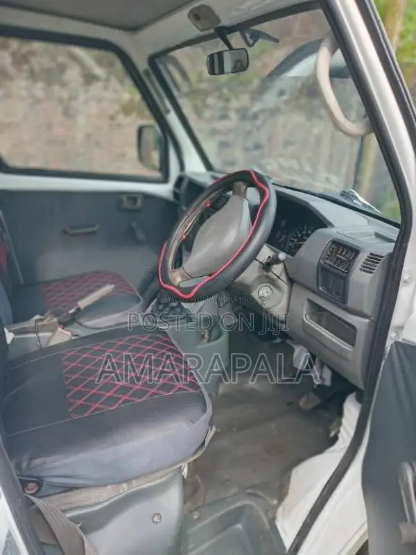 Mitsubishi UT61 2006 Lorry (Used)