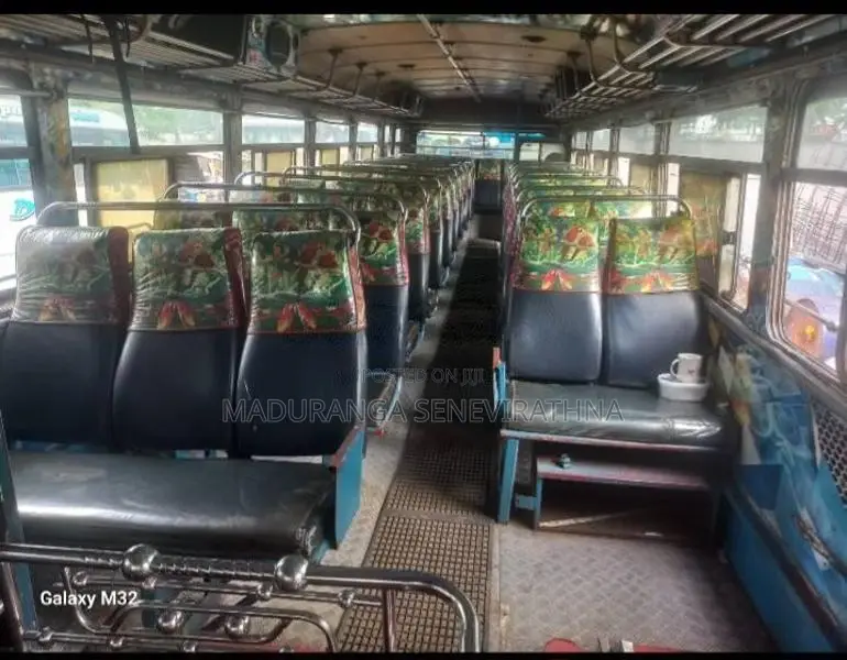 Ashok-Leyland Leyland Ruby 2006 Bus (Used)