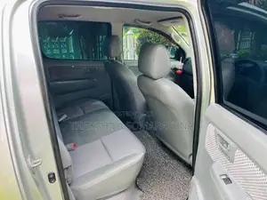 Toyota Hilux 2007 Pickup (Used)