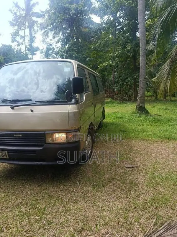 Nissan Caravan 1996 Van (Used)