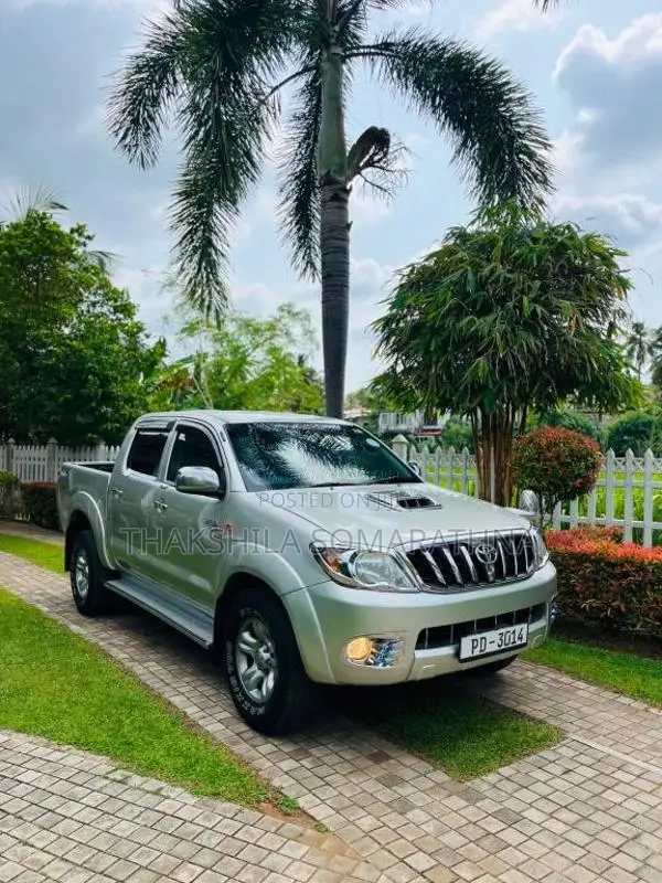 Toyota Hilux 2007 Pickup (Used)