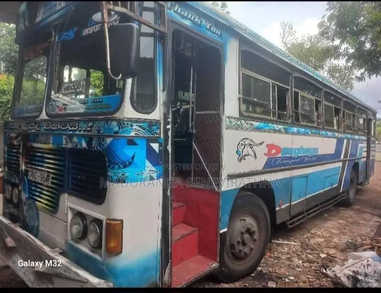 Ashok-Leyland Leyland Ruby 2006 Bus (Used)