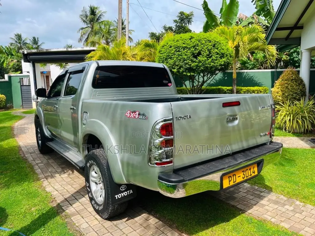 Toyota Hilux 2007 Pickup (Used)