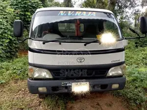 Toyota DYNA 14 5 1997 Lorry (Used)