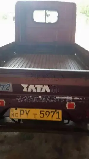 Tata Dimo Batta 2013 Lorry (Used)