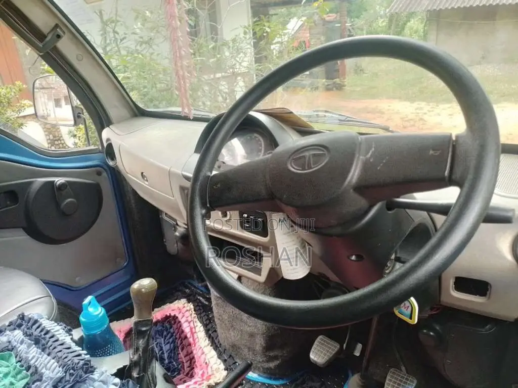 Tata Dimo Batta 2014 Lorry (Used)