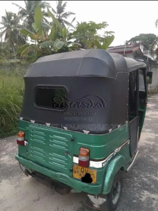 Bajaj RE 2009 Three Wheel (Used)