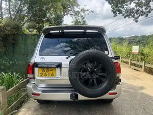 Toyota Land Cruiser 100 1998 SUV (Used)