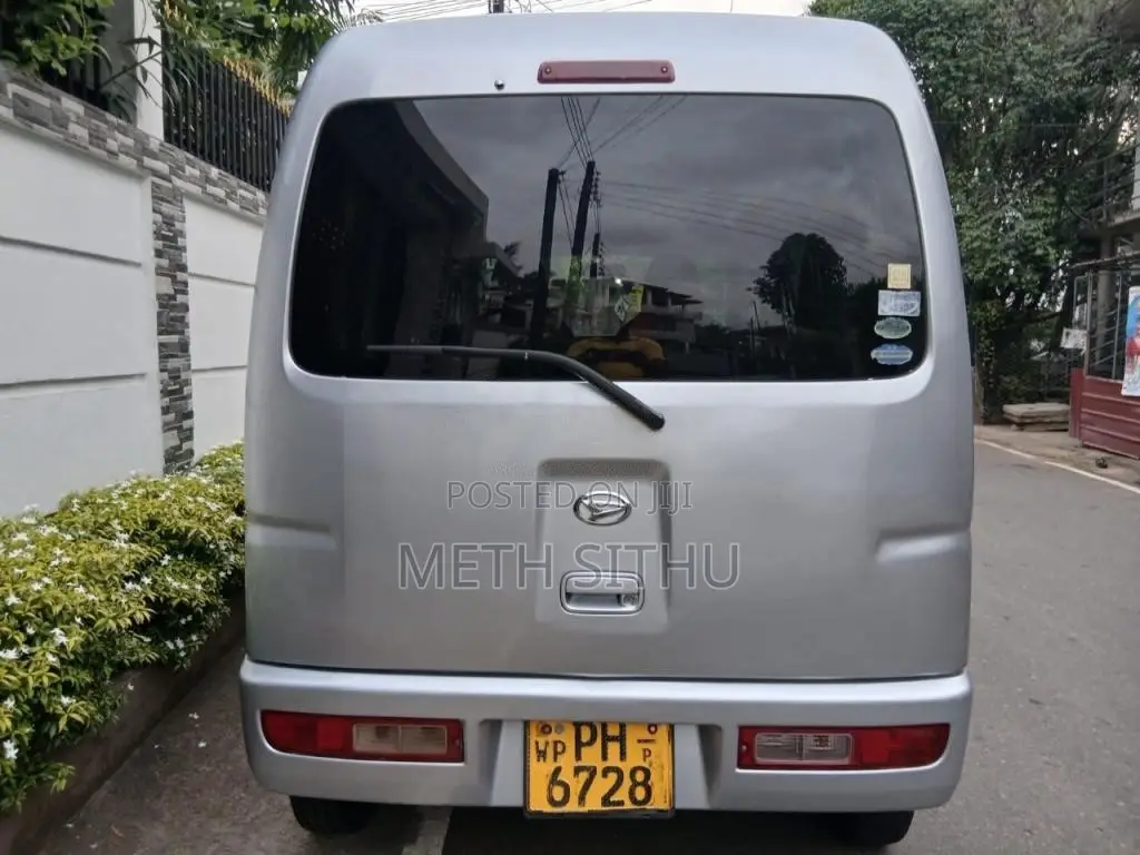 Daihatsu Hijet 2014 Van (Used)