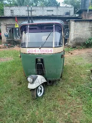 Bajaj RE 1999 Three Wheel (Used)
