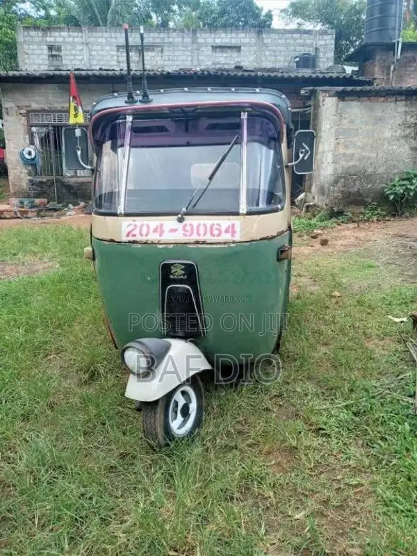 Bajaj RE 1999 Three Wheel (Used)