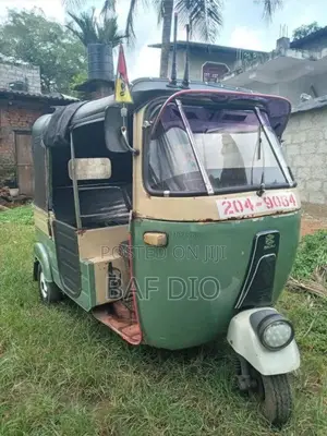 Bajaj RE 1999 Three Wheel (Used)