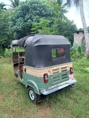 Bajaj RE 1999 Three Wheel (Used)