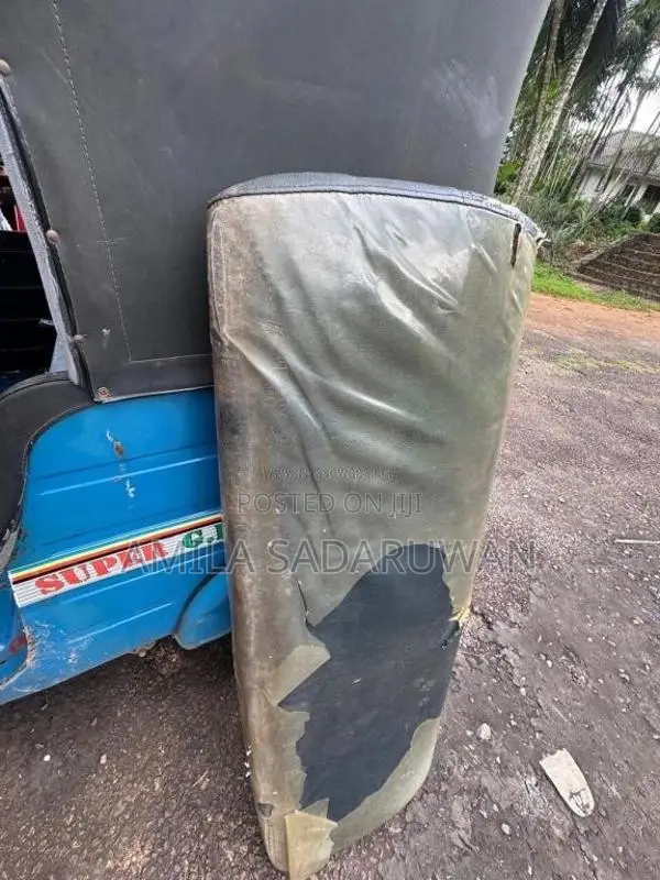 Bajaj RE 2009 Three Wheel (Used)