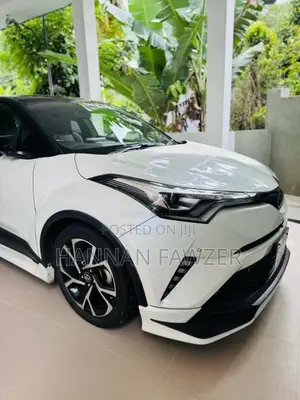Toyota CHR NGX 10 2018 SUV (Used)