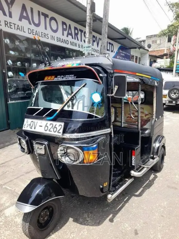 Bajaj RE 2009 Three Wheel (Used)
