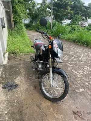 Bajaj CT-100 2015 Motorbike (Used)