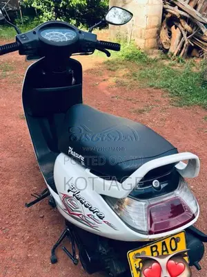 Hero Pleasure 2012 Motorbike (Used)