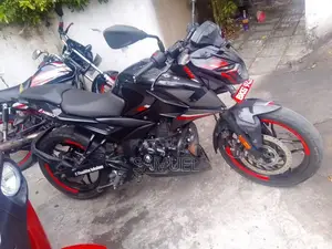 Bajaj Pulsar N160 2025 Motorbike (Used)