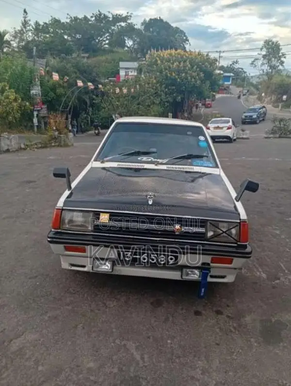 Mitsubishi Lancer Box 1983 Car (Used)