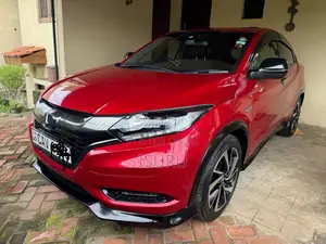 Honda Vezel RS 2017 SUV (Used)