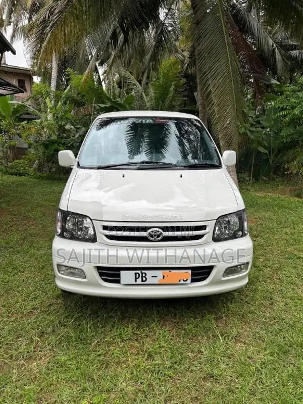 Toyota Noah CR42 Flatroof 2002 Van (Used)