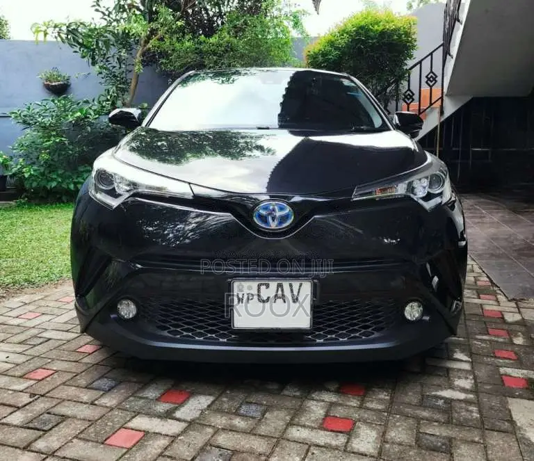 Toyota CHR HYBRID NGX10 2017 SUV (Used)