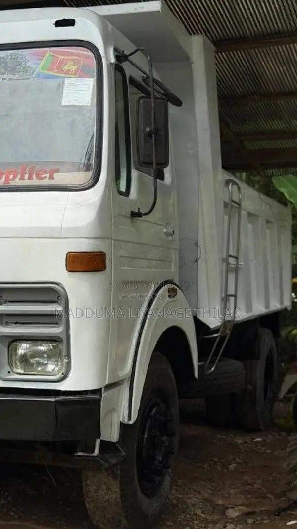 Tata Tipper 2010 Lorry (Used)