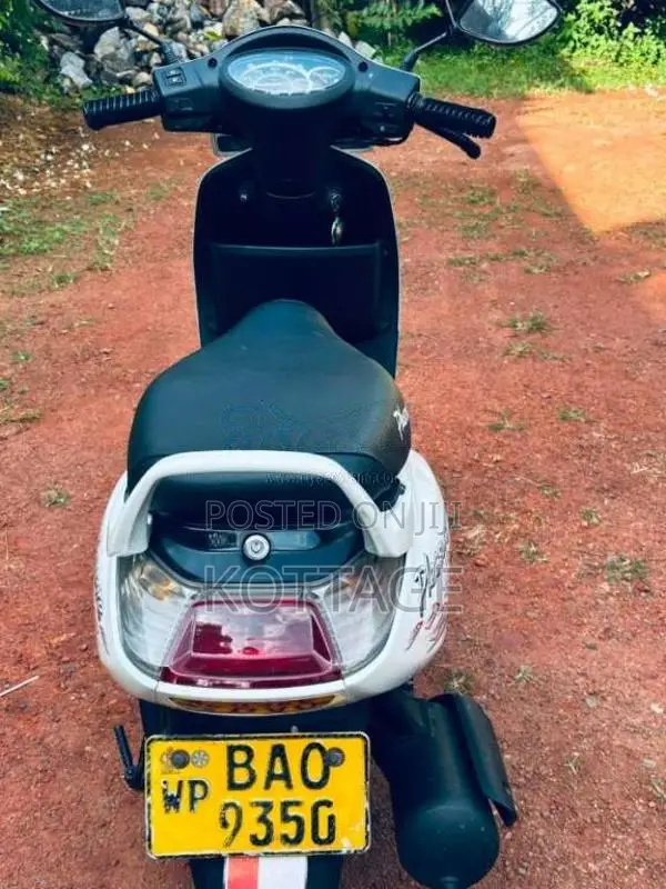 Hero Pleasure 2012 Motorbike (Used)
