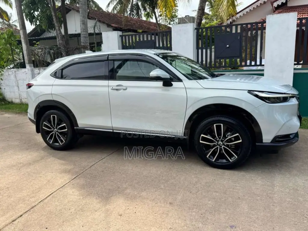 Honda Vezel 2024 SUV (Used)